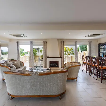 Villa Posidon By The Sea