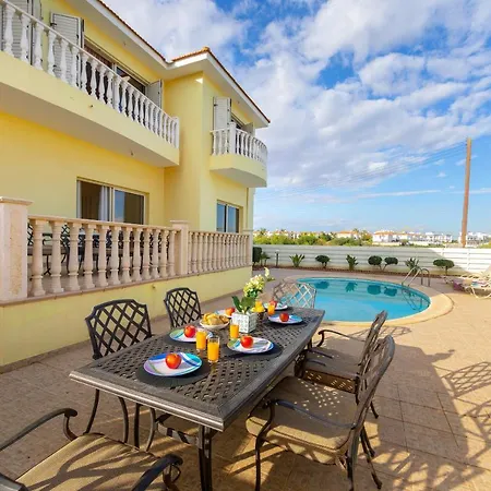 Villa Posidon By The Sea *