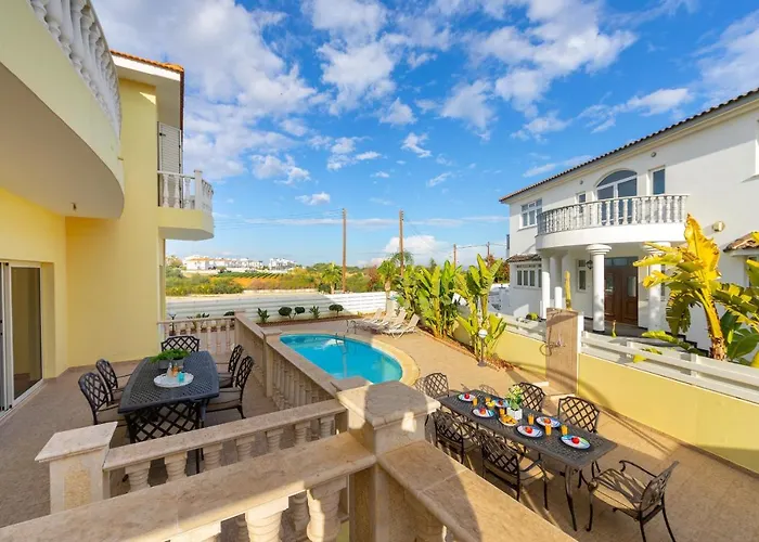 Posidon By The Sea Villa *