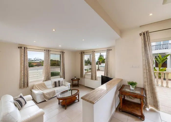 Vila Posidon By The Sea *