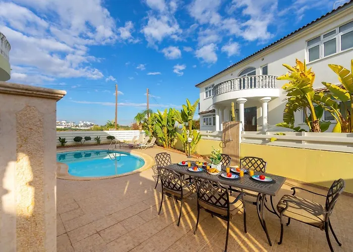 Vila Posidon By The Sea Protaras